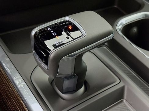 New 2026 GMC Sierra 1500 Elevation w/ Elevation Premium Package image 17