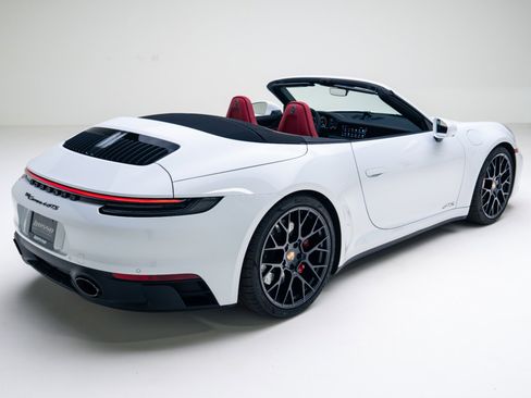 Used 2022 Porsche 911 Carrera 4 GTS image 5