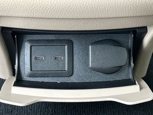 Used 2022 Mercedes-Benz GLC 300 image 50