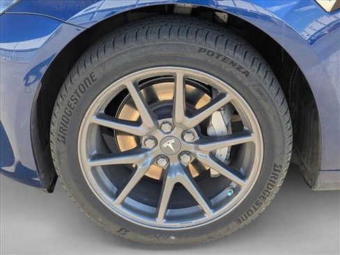 Used 2019 Tesla Model 3 Standard Range Plus image 10
