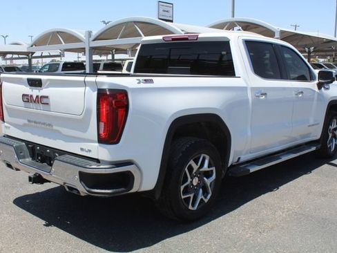 Used 2025 GMC Sierra 1500 SLT AWD/4WD image 3
