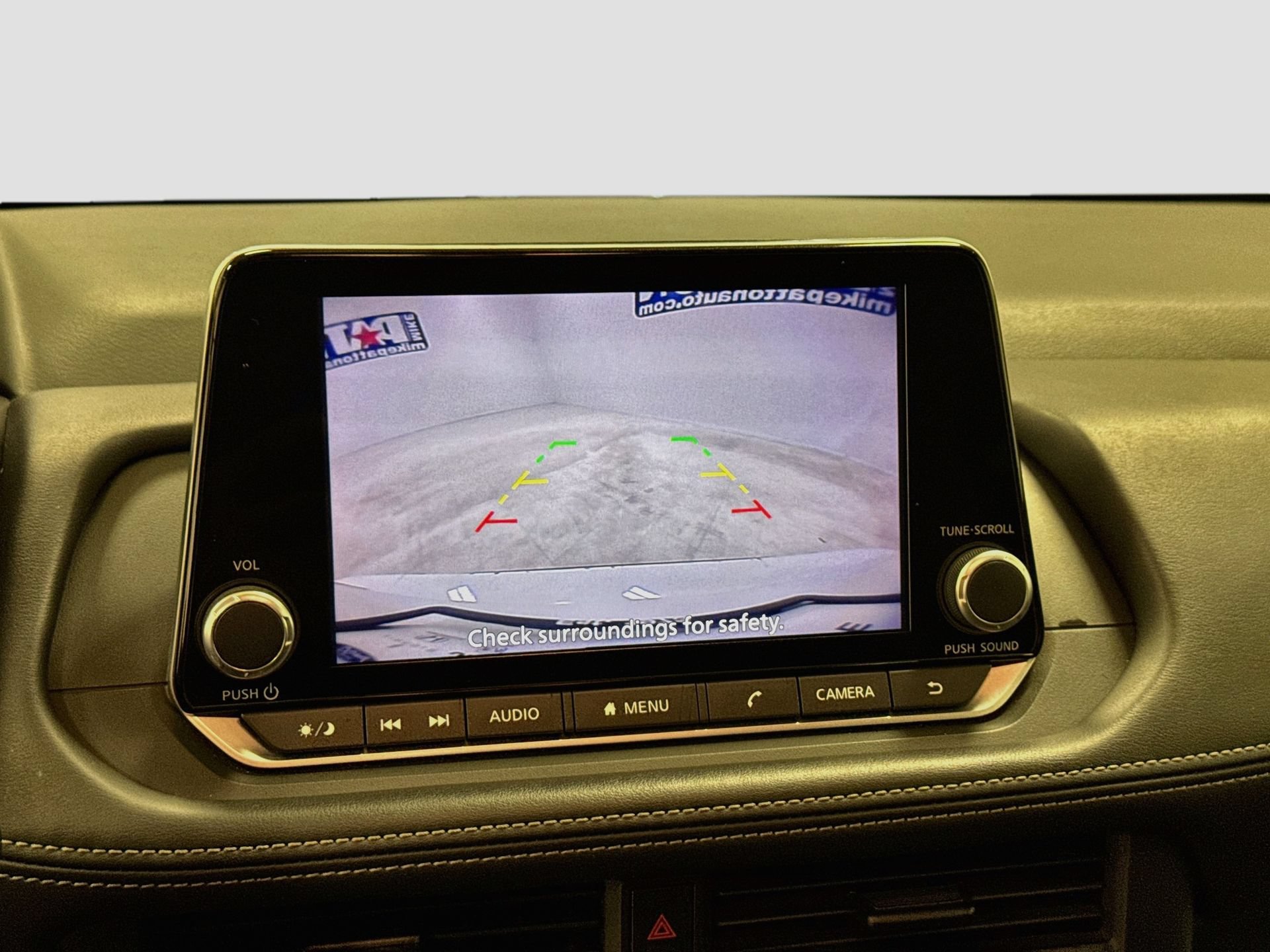 Used 2024 Nissan Rogue S AWD/4WD image 13