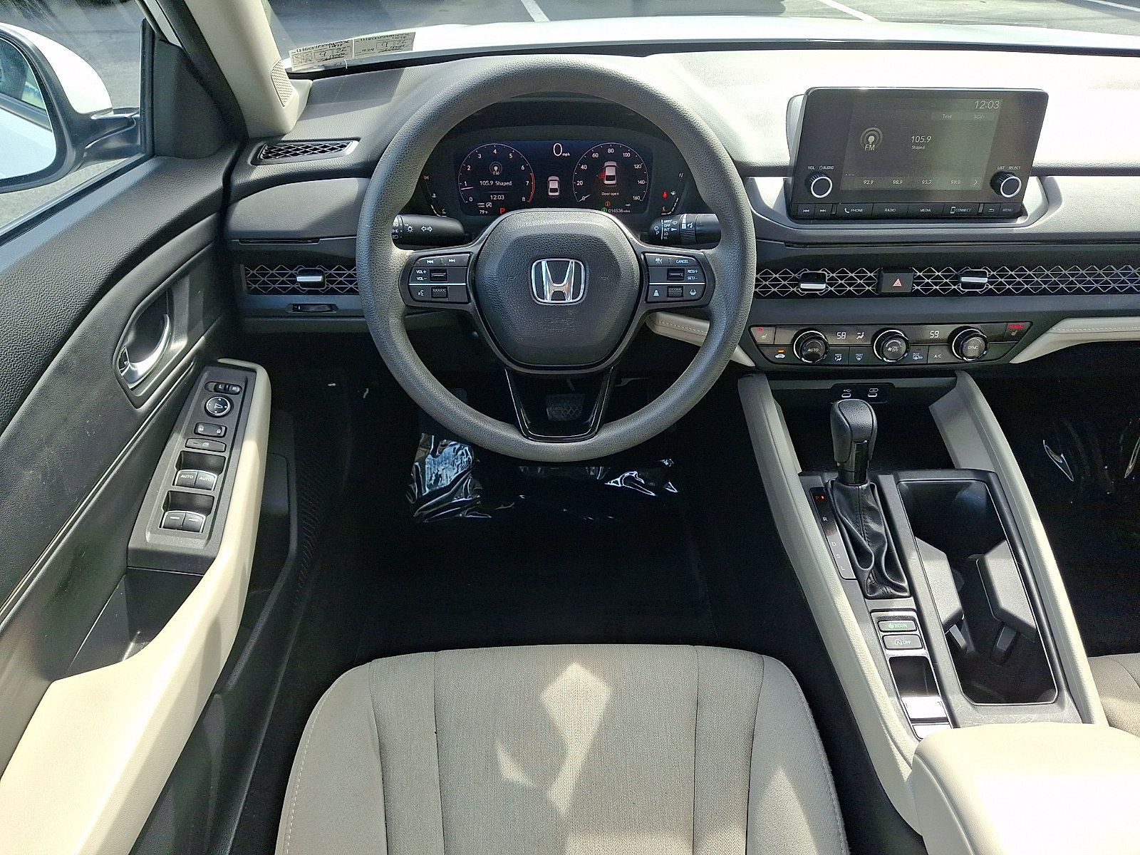 Used 2023 Honda Accord EX image 11