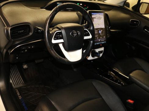 Used 2017 Toyota Prius Prime Advanced image 69