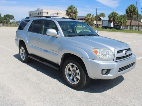 Used 2008 Toyota 4Runner Limited AWD/4WD image 19