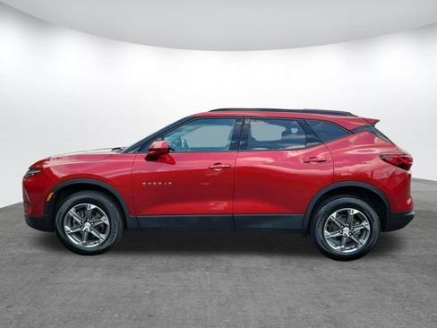 Used 2024 Chevrolet Blazer LT w/ Convenience Package FWD image 2