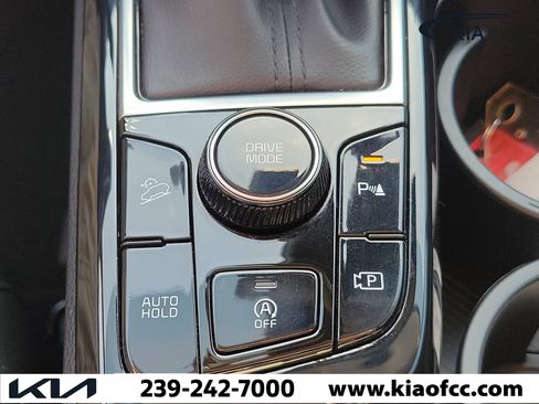 Used 2025 Kia Sportage EX FWD image 30