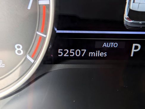 Used 2023 Nissan Rogue S AWD/4WD image 18