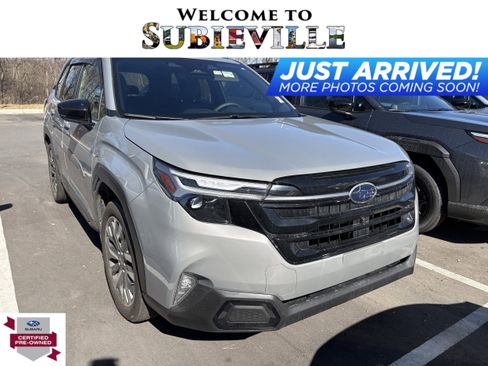 Used 2025 Subaru Forester Touring w/ Protection Package image 1