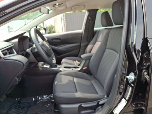 Certified 2025 Toyota Corolla LE FWD image 14