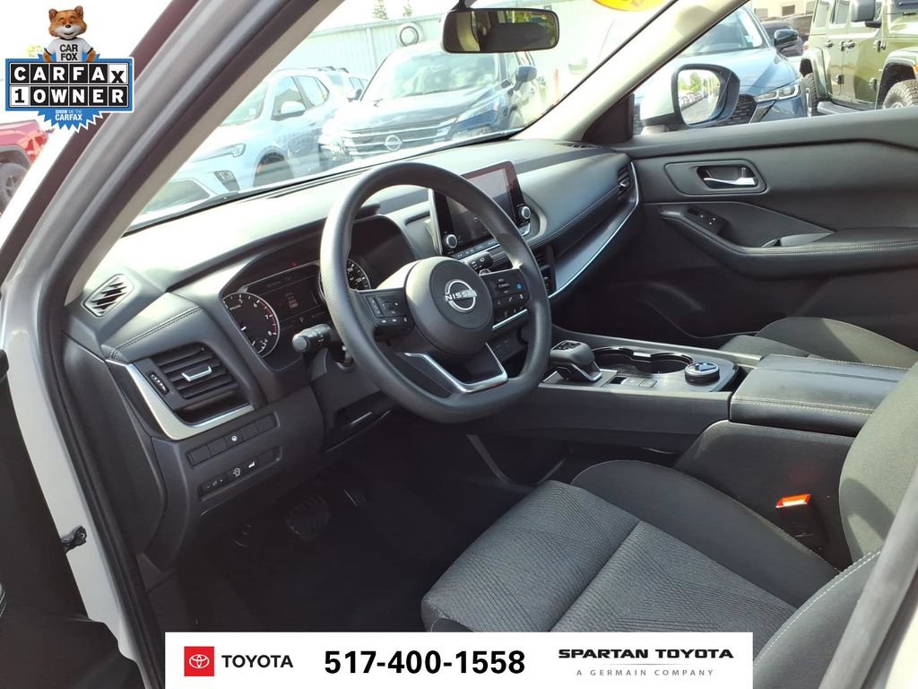 Used 2024 Nissan Rogue SV AWD/4WD image 14