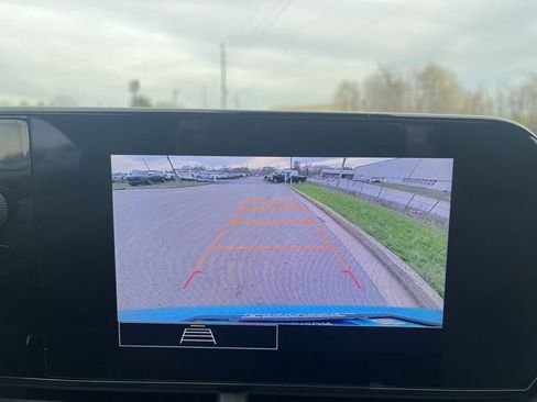 Used 2024 Chevrolet Trax RS w/ Sunroof Package image 9