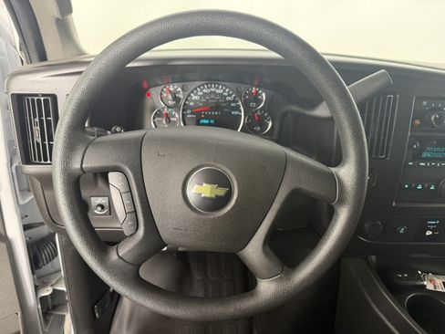 Used 2024 Chevrolet Express 2500 w/ Driver Convenience Package RWD image 20