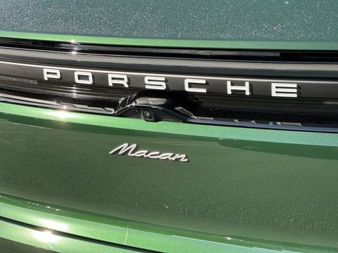 New 2026 Porsche Macan Electric RWD image 33