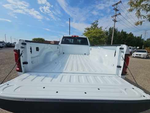New 2026 RAM 2500 Tradesman AWD/4WD image 11