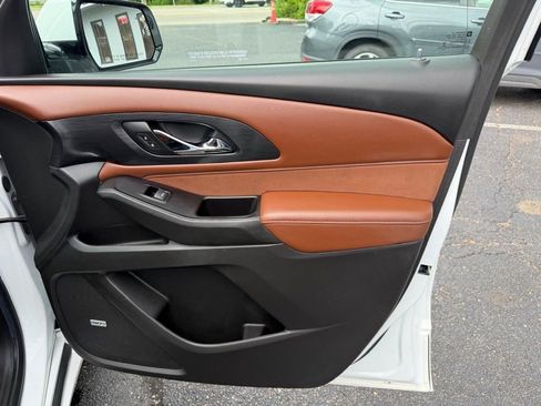 Used 2019 Chevrolet Traverse High Country AWD/4WD image 30