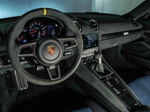 Certified 2024 Porsche 718 Cayman GT4 RS RWD image 4