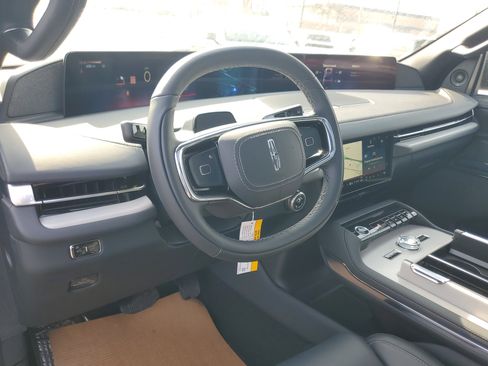 New 2025 Lincoln Navigator Reserve w/ Jet Appearance Package image 14