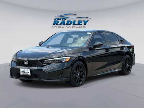 Used 2025 Honda Civic Sport image 5