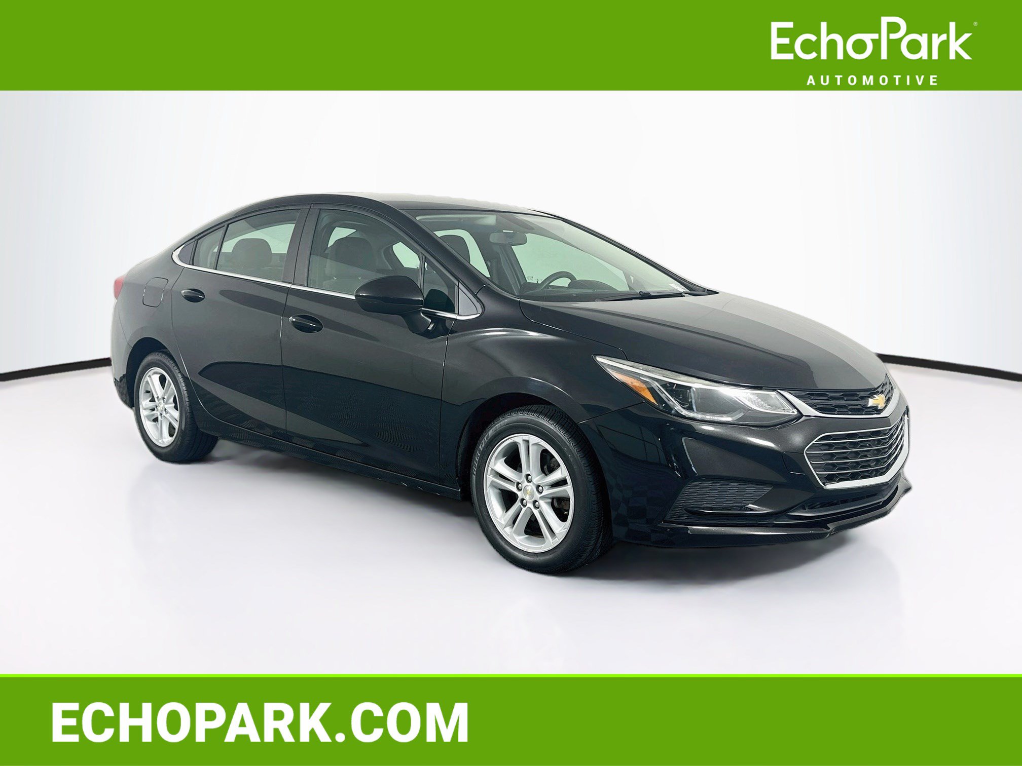 Used 2018 Chevrolet Cruze LT w/ Convenience Package FWD image 1