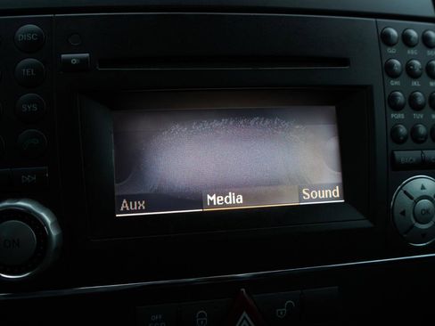 Used 2009 Mercedes-Benz SLK 300 2dr Roadster 3.0L w/ Premium I Pkg image 35