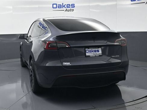 Used 2022 Tesla Model Y Performance AWD/4WD image 7