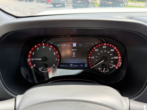 Certified 2025 Nissan Frontier PRO-4X w/ Pro Premium Package image 10