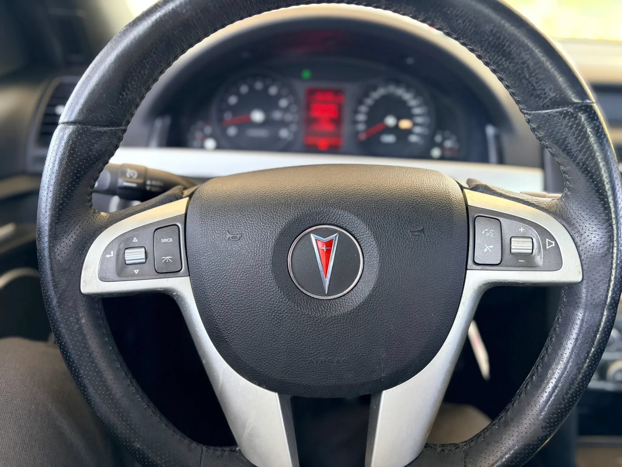 Used 2009 Pontiac G8 GT w/ Premium Package RWD image 13