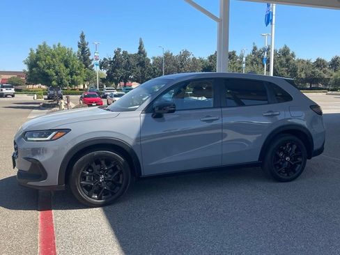 Used 2024 Honda HR-V Sport image 1