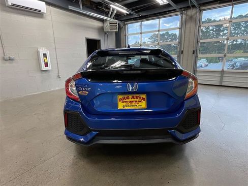 Used 2019 Honda Civic EX image 4