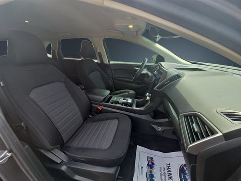 Used 2021 Ford Edge SE FWD image 15