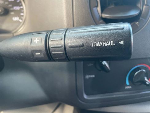 Used 2021 Ford E-350 and Econoline 350 Super Duty w/ Power Windows & Locks Group image 24