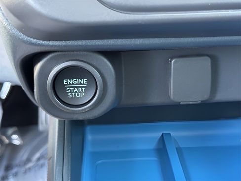 New 2025 Ford Maverick XLT image 18