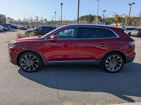Used 2019 Lincoln Nautilus Reserve w/ Driver Assistance Package image 8