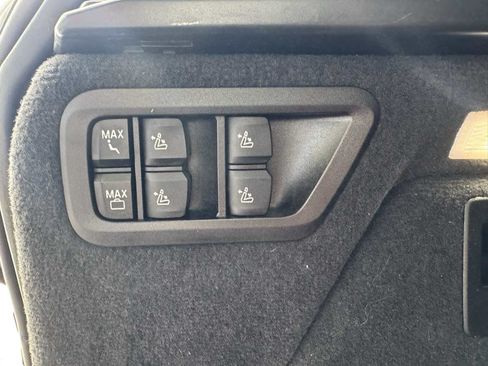Used 2025 BMW X7 xDrive40i AWD/4WD image 30