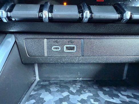 Certified 2023 Chevrolet Colorado Z71 w/ Z71 Convenience Package 2 image 29