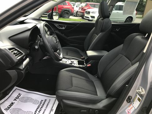 Used 2020 Subaru Forester Premium AWD/4WD image 25