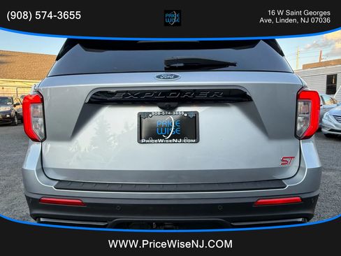 Used 2020 Ford Explorer ST w/ Premium Technology Package image 5