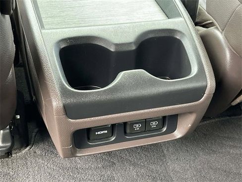 Used 2018 Honda Odyssey EX-L image 19