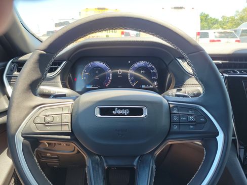 New 2026 Jeep Grand Cherokee Laredo X AWD/4WD image 13