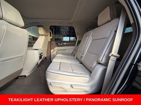 Used 2021 GMC Yukon Denali w/ Denali Premium Package AWD/4WD image 2