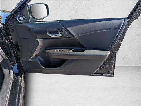 Used 2015 Honda Accord EX-L image 25