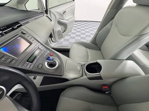 Used 2014 Toyota Prius Four FWD image 24