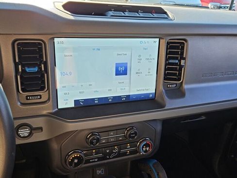 Used 2024 Ford Bronco Black Diamond image 21