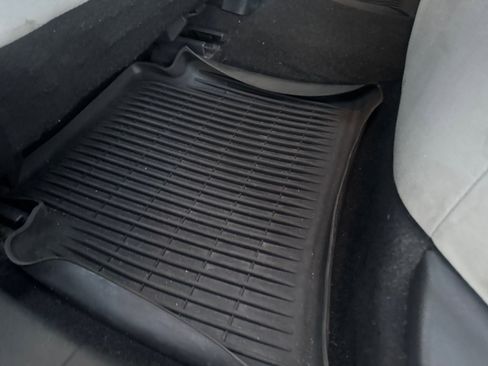 Used 2022 Toyota Corolla LE image 23