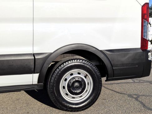 Used 2019 Ford Transit 150 XL image 31