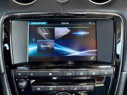 Used 2016 Jaguar XJ L Portfolio image 31