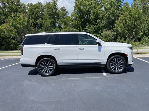 Used 2021 Cadillac Escalade Sport w/ Driver Assist Tech Package AWD/4WD image 10