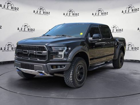 Used 2017 Ford F150 Raptor w/ Equipment Group 802A Luxury AWD/4WD image 3