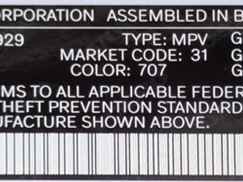 Certified 2026 Volvo XC40 B5 Plus w/ Protection Package Premier image 24